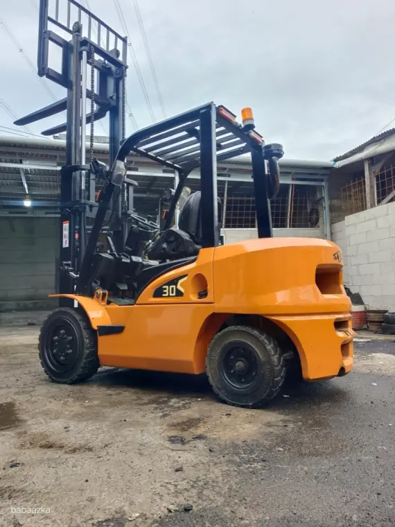 Forklift diesel 3 ton